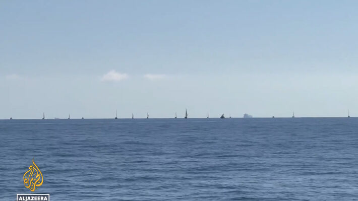 Ο στολίσκος για τη Γάζα καταγγέλλει ότι δέχθηκε επίθεση με drones στα ανοιχτά της Κρήτης, εντός ελληνικής περιοχής έρευνας και διάσωσης