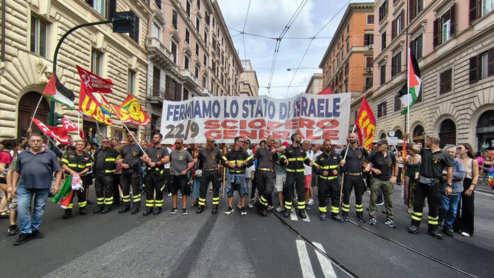 ΙΤΑΛΙΑ: Απεργία και μεγάλες διαδηλώσεις σε δεκάδες πόλεις για την Παλαιστίνη