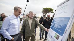 Προκλητικές φιέστες εξωραϊσμού της εμπρηστικής πολιτικής που κάνει το λαό να στενάζει