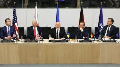 Συστήματα αεράμυνας και όπλα για το Κίεβο στο επίκεντρο των υπουργών Αμυνας του ΝΑΤΟ