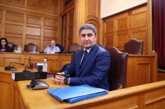 Προκλητικός Αυγενάκης με τις πλάτες της κυβέρνησης, αλλά η σαπίλα δεν κρύβεται