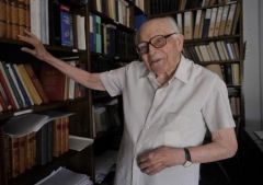 Έφυγε από τη ζωή σε ηλικία 108 χρονών ο Εμμανουήλ Κριαράς 