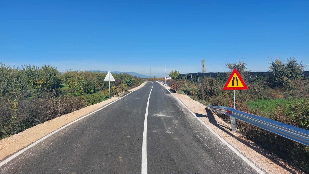 Ολοκληρώθηκε το έργο Αγροτικής Οδοποιίας στα Αγροκτήματα Μακροχωρίου, Ταγαροχωρίου, Λαζοχωρίου, Πατρίδας και Αγ. Μαρίνας του Δήμου Βέροιας
