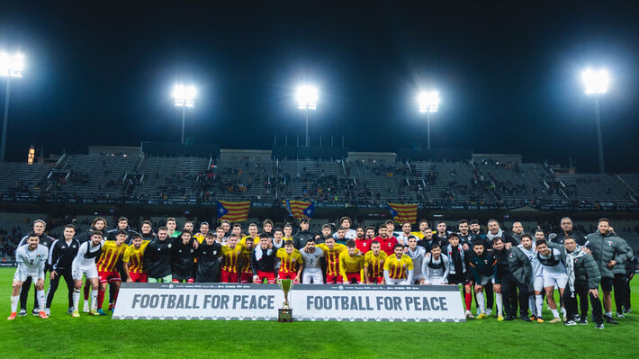 Περισσότεροι από 80.000 έδειξαν την αλληλεγγύη τους στην Παλαιστίνη, σε δύο ποδοσφαιρικά παιχνίδια της Εθνικής με τις αντίστοιχες των Βάσκων και της Καταλονίας