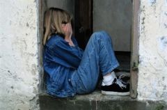 Για το κυβερνητικό πρόγραμμα «αντιμετώπισης» του αυτοτραυματισμού των νέων