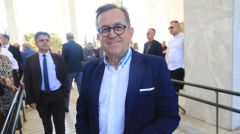 Τι γυρεύει η αλεπού;