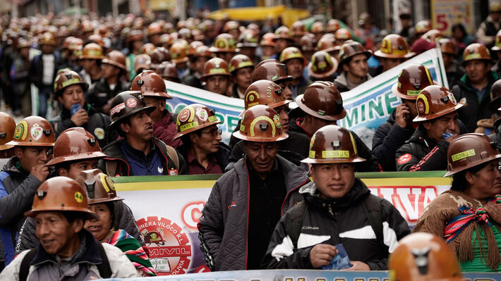 Το ΠΑΜΕ εκφράζει την αλληλεγγύη του στις απεργιακές κινητοποιήσεις των εργαζομένων της Βολιβίας