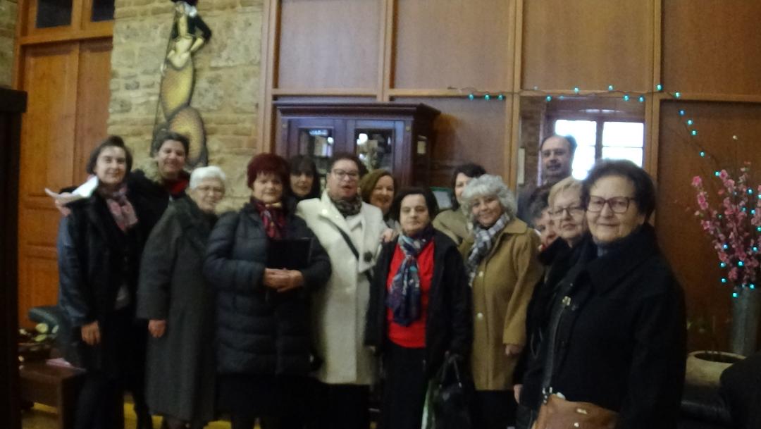 Το ΚΑΠΗ Δήμου Βέροιας έψαλε τα Χριστουγεννιάτικα Κάλαντα στον Μητροπολίτη και στον Δήμαρχο