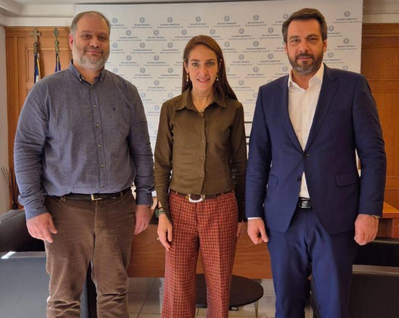 Συνάντηση Δημάρχου Νάουσας με τη Δόμνα Μιχαηλίδου