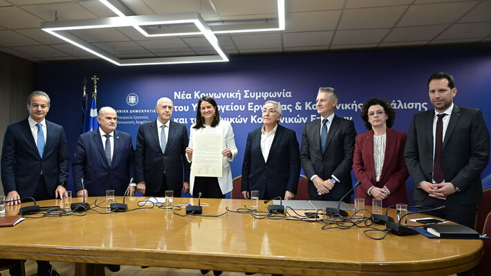 ΠΑΜΕ: Κυβέρνηση και επιχειρηματικοί όμιλοι να χαίρονται τον εταίρο τους Παναγόπουλο και την ηγεσία της ΓΣΕΕ