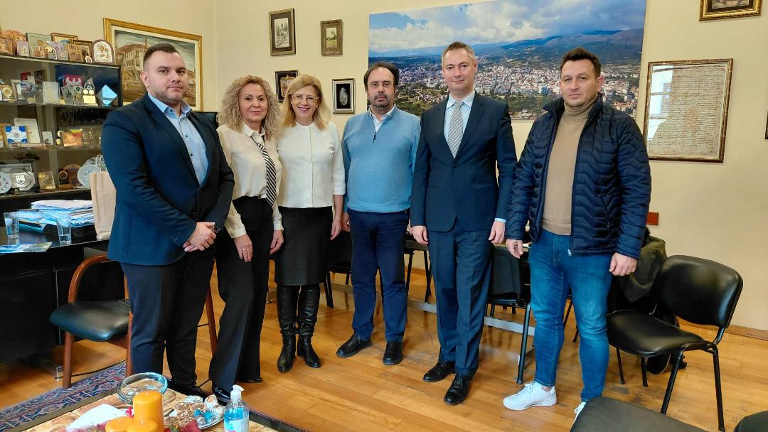 Επίσκεψη της Προξένου της Ρουμανίας στον Δήμαρχο Βέροιας