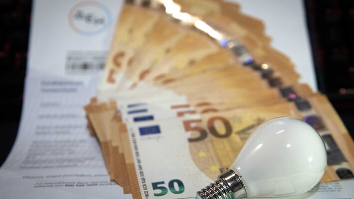 Ιστορικά ρεκόρ κερδών των επιχειρηματικών ομίλων στις πλάτες των λαϊκών νοικοκυριών