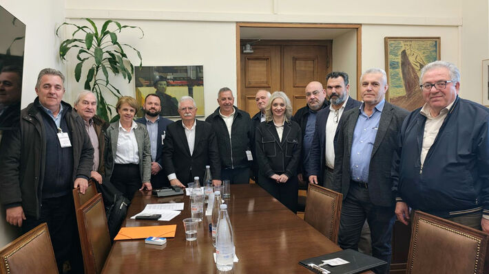 Συνάντηση αντιπροσωπείας του ΚΚΕ με εκπροσώπους Ενώσεων Δημοτικών Κοινοτήτων
