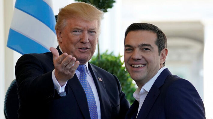 Αλ. Τσίπρας: Χείρα βοηθείας στην κυβέρνηση . Αποθέωση στην πολιτική της πολεμικής εμπλοκής