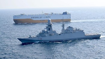 «Η Ελλάδα δεν μένει σε θεωρητικές τοποθετήσεις» αλλά συμμετέχει ενεργά στους πολεμικούς σχεδιασμούς!