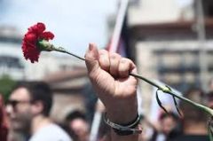 Ν.Τ.ΑΔΕΔΥ: ΣΥΓΚΕΝΤΡΩΣΗ ΠΑΡΑΣΚΕΥΗ 1η ΜΑΗ ΣΤΙΣ 11 π.μ. ΠΛΑΤΕΙΑ ΔΗΜΑΡΧΕΙΟΥ