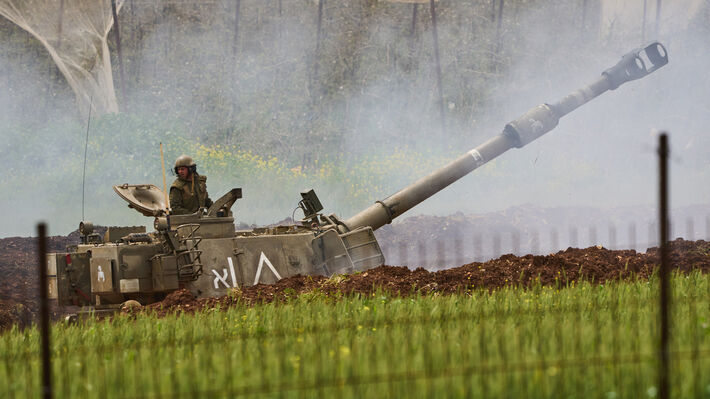 Το Ισραήλ κουρελιάζει την εκεχειρία συνεχίζοντας να βομβαρδίζει τον Λίβανο