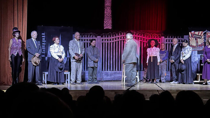 Συνεχίζονται οι παραστάσεις του θεατρικού έργου «Η Αγία Ιωάννα των Σφαγείων»