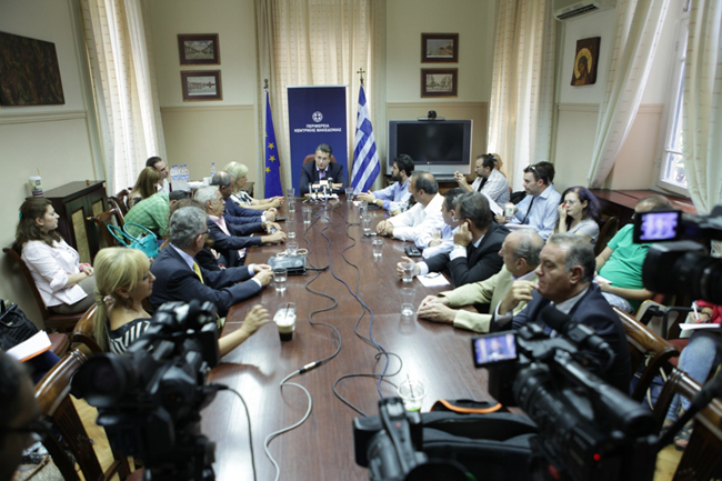 Ο ΠΕΡΙΦΕΡΕΙΑΡΧΗΣ ΚΕΝΤΡΙΚΗΣ ΜΑΚΕΔΟΝΙΑΣ ΑΠΟΣΤΟΛΟΣ ΤΖΙΤΖΙΚΩΣΤΑΣ ΠΑΡΟΥΣΙΑΣΕ ΤΟΥΣ ΝΕΟΥΣ ΑΝΤΙΠΕΡΙΦΕΡΕΙΑΡΧΕΣ ΤΗΣ Π.Κ.Μ.