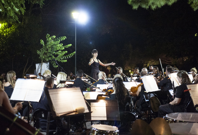 Συνεχίζει την ανοδική της πορεία η 15χρονη Βεροιώτισσα μαέστρος Νίκη Μπραβάκη
