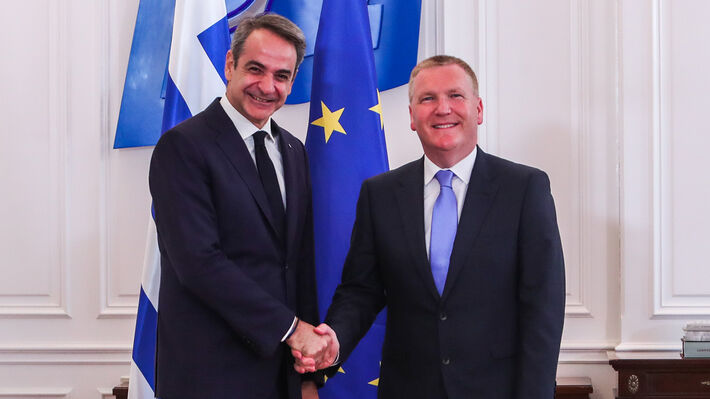 ΚΚΕ: Τα συγχαρητήρια του Επιτρόπου της ΕΕ στην κυβέρνηση αποκαλύπτουν το πραγματικό περιεχόμενο του ευρωενωσιακού «κράτους δικαίου»