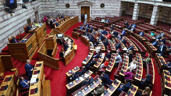 Πάντα αντιλαϊκό