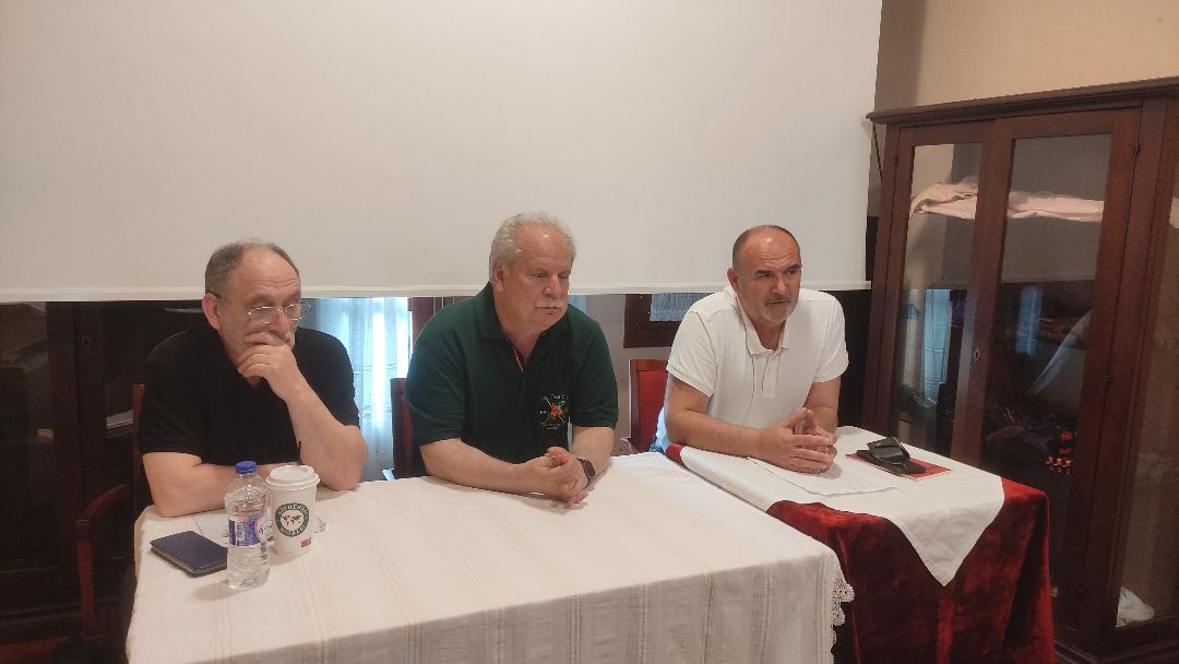 Με επιτυχία η παρουσίαση του νέου βιβλίου του Αλέκου Χατζηκώστα στο Σύλλογο Βλάχων Βέροιας