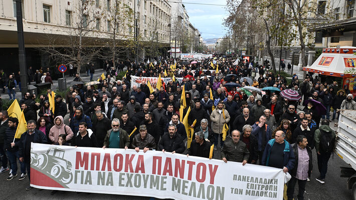 Πανελλαδική Επιτροπή των Μπλόκων: Συνέχεια στον δίκαιο αγώνα επιβίωσης με πανελλαδικά συντονισμένες κινητοποιήσεις 