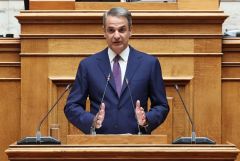 Μητσοτάκης: Προκλητικός στον λαό, γαλαντόμος για το κεφάλαιο