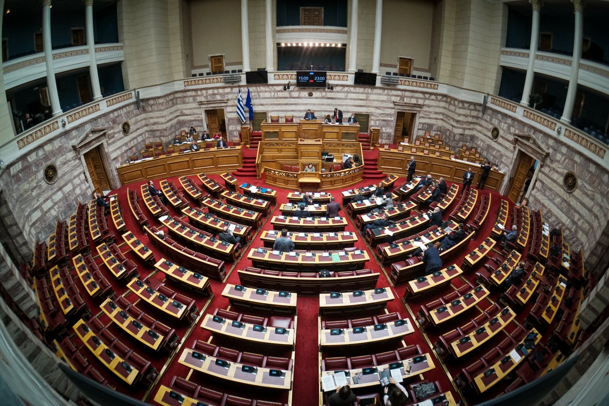 Συνταγματική αναθεώρηση: Το κράτος παίρνει τα μέτρα του ενάντια στον λαό. Να πάρει και ο λαός τα δικά του!