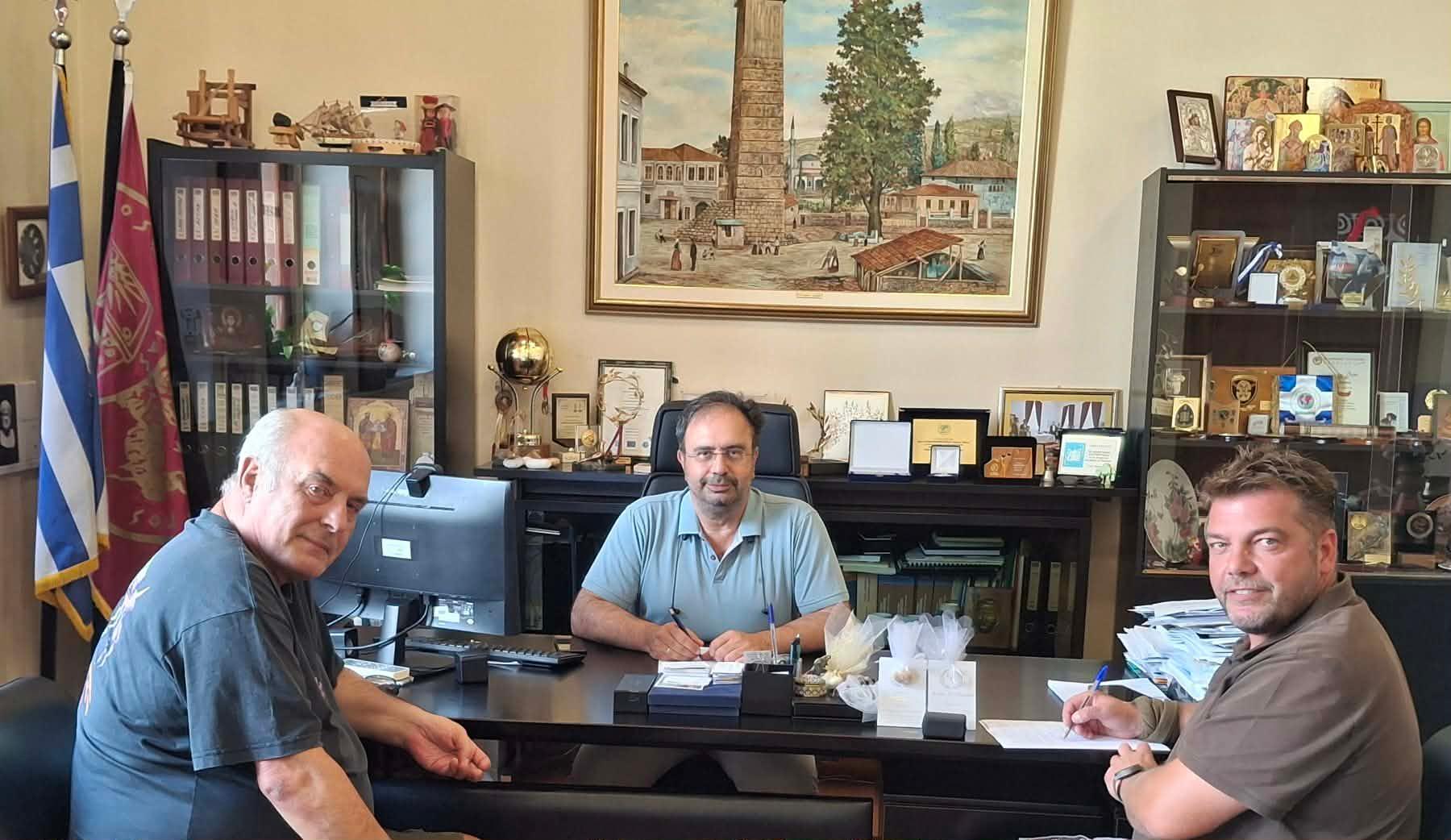 Υπογραφή σύμβασης «ΣΥΝΔΥΑΣΜΕΝΗ ΑΣΤΙΚΗ ΑΝΑΠΛΑΣΗ ΛΕΩΦΟΡΟΥ ΣΤΡΑΤΟΥ ΚΑΙ ΠΕΡΙΟΧΗΣ 3ου ,4ου ΛΥΚΕΙΟΥ ΒΕΡΟΙΑΣ»