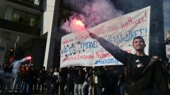 ΚΚΕ: Πίσω από τις μεγάλες κουβέντες για το «νέο Λύκειο» και το «Εθνικό Απολυτήριο» βρίσκονται οι ακόμα πιο σκληροί ταξικοί φραγμοί
