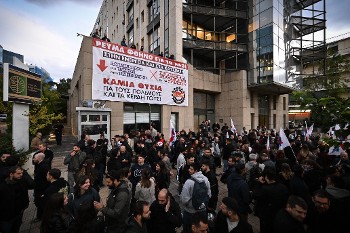 Μονόδρομος για τον λαό η σύγκρουση με την κερδοφορία του κεφαλαίου, ο δρόμος της ανατροπής για να πάρει ανάσα