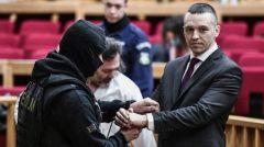 Φασιστικό μόρφωμα ... απ' τα βάθη του συστήματος