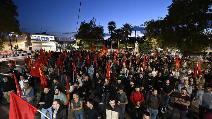 Ελευσίνα: Απάντηση στους θρασύδειλους φασίστες από τη μαζική κινητοποίηση του ΚΚΕ και της ΚΝΕ