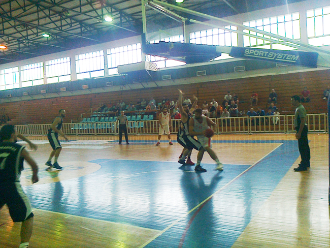 Νίκη-πρόκριση για τον ΦΙΛΙΠΠΟ στο μπάσκετ