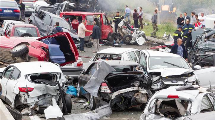 Χρονικό μιας προαναγγελθείσας τραγωδίας  Τελικά καθόλου τυχαίο δεν ήταν το τραγικό δυστύχημα που σημειώθηκε την Κυριακή στην Εγνατία οδό και κόστισε τη ζωή σε πέντε άτομα- Τι λέει ο Σύλλογος Ελλήνων Συγκοινωνιολόγων