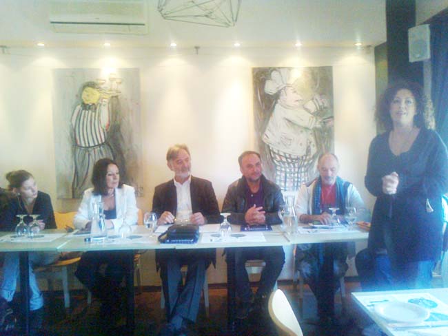 Συνεργασία ΔΗΠΕΘΕ Βέροιας-ΔΗΠΕΘΕ Καβάλας με την παράσταση « ΣΧΟΛΕΙΟ για ΚΛΟΟΥΝ»