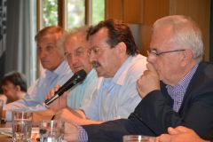 Υπογράφτηκε στη Βέροια η Διεπαγγελματική Οργάνωση για το ροδάκινο