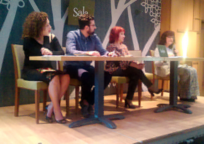 Με επιτυχία παρουσιάστηκε η ποιητική συλλογή της Κούλας Αδαλόγλου, «Εποχή Αφής» στη Βέροια