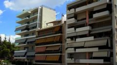 ΕΝΦΙΑ: Σε πέντε δόσεις από Σεπτέμβρη το χαράτσι σε σπίτια και χωράφια