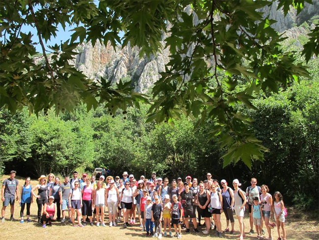 ΣΤΟ ΦΑΡΑΓΓΙ ΤΗΣ ΚΡΑΣΤΑΣ 2/7/2017 ΕΝΑΣ ΧΟΡΟΣ ΝΕΩΝ ΑΓΓΕΛΩΝ- ΠΛΗΘΟΣ ΟΙ ΕΠΙΣΚΕΠΤΕΣ, Η ΛΑΤΡΕΙΑ
