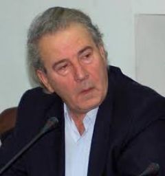 ΟΤΑΝ ΕΠΙΧΑΙΡΟΥΝ ΟΙ ΣΥΝΕΡΓΑΤΕΣ ΤΟΥ ΧΙΤΛΕΡ