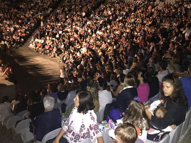 Εντυπωσίασε η Νατάσσα Μποφίλιου στο Άλσος 