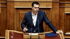 ΑΛΕΞΗΣ ΤΣΙΠΡΑΣ: Εμφανίζει την κυβέρνηση ως προστάτη των ατομικών δικαιωμάτων, ενώ δεν έχει αφήσει τίποτα όρθιο