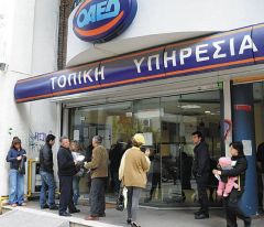 Ενώ η ανεργία σπάει κάθε ρεκόρ η κυβέρνηση παραπληροφορεί για το μέγεθος της