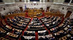 ΠΟΛΥΝΟΜΟΣΧΕΔΙΟ ΜΕ ΑΝΤΙΛΑΪΚΑ ΠΡΟΑΠΑΙΤΟΥΜΕΝΑ Ψηφίστηκε από τα κόμματα της συγκυβέρνησης 