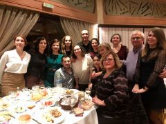   ΕΚΟΨΕ ΤΗΝ ΠΙΤΑ ΤΟΥ ΤΟ ΤΜΗΜΑ ΤΗΣ ΠΑΘΟΛΟΓΙΚΗΣ ΚΛΙΝΙΚΗΣ ΤΟΥ ΝΟΣΟΚΟΜΕΙΟΥ ΒΕΡΟΙΑΣ