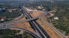 Χρυσοπλήρωσαν την κατασκευή των αυτοκινητόδρομων οι Έλληνες φορολογούμενοι