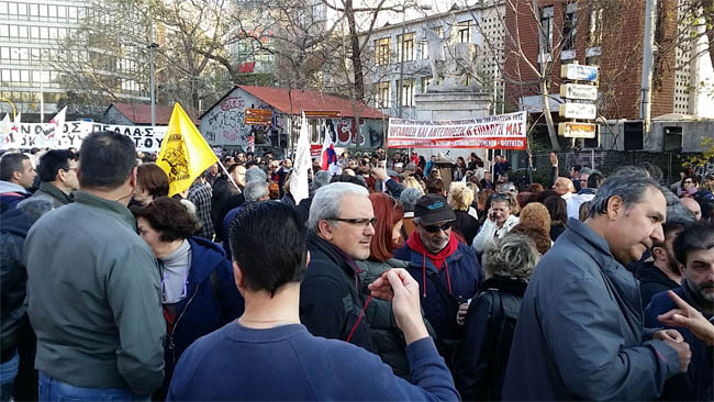 Με χημικά και ΜΑΤ απάντησε η κυβέρνηση στους διαδηλωτές ενάντια στην «αναπτυξιακή» φιέστα 